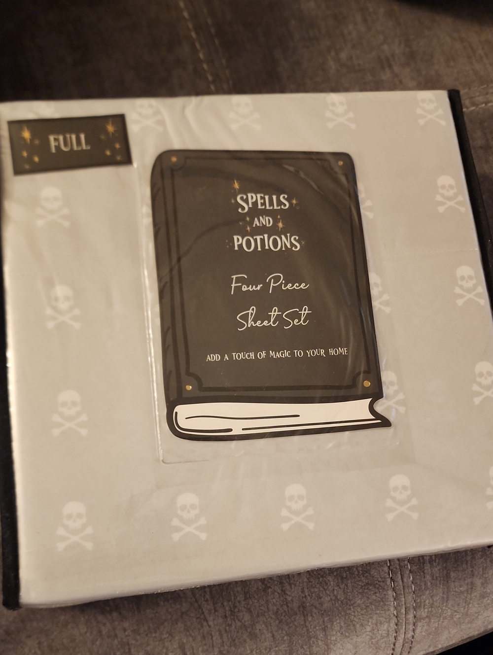 Skeleton Skull Halloween Sheet Set - Light Gray - Full